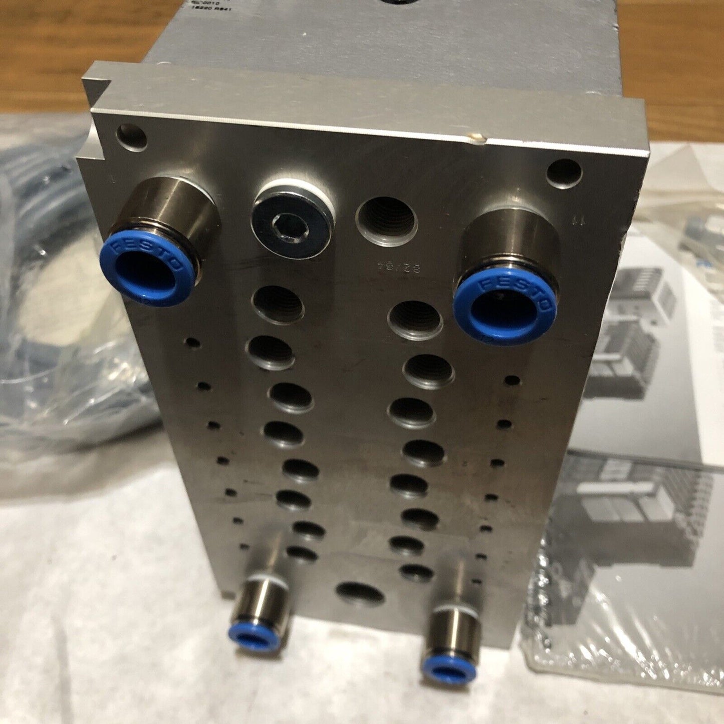 New Festo Cpv18-Ge-Mp-8,007234,Cpv18-Vi 24Vdc, Pneumatic Block Valve,Bg