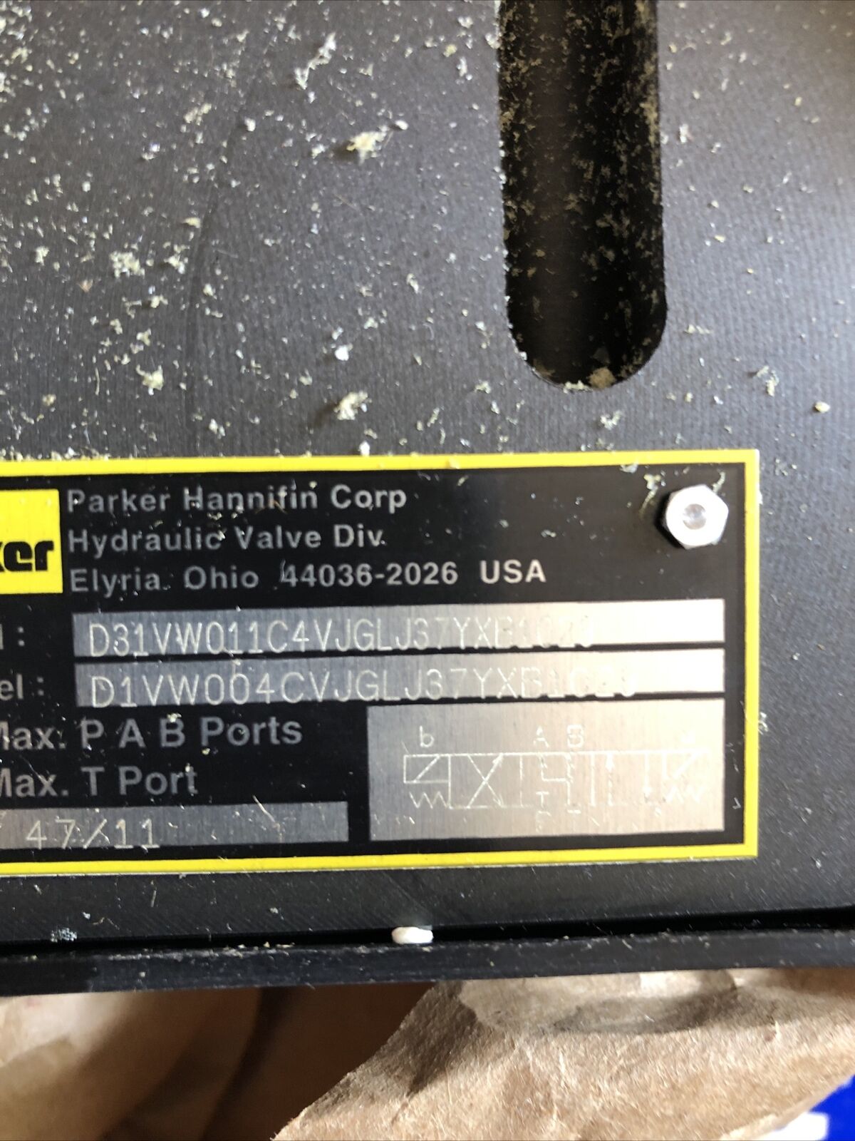 Parker D1vw004cvjgl J37yxb1029 Hydraulic Directional Control Valve,D31vw011c4,Br