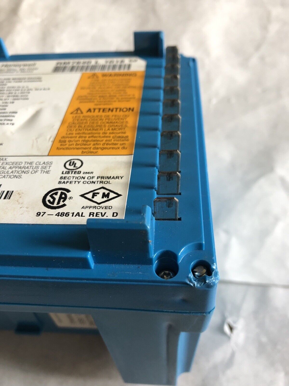 Honeywell Rm7840 L1018 Burner, Rm7840l1018,(One Balt Is Damaged But Works),Bl
