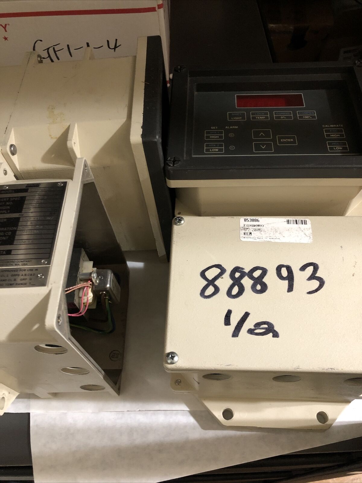 Lot 2 Foxboro 872  Monitor 872-20Ams ,Cs-E/Fn-F,641601X01 (Missed Cover),Db