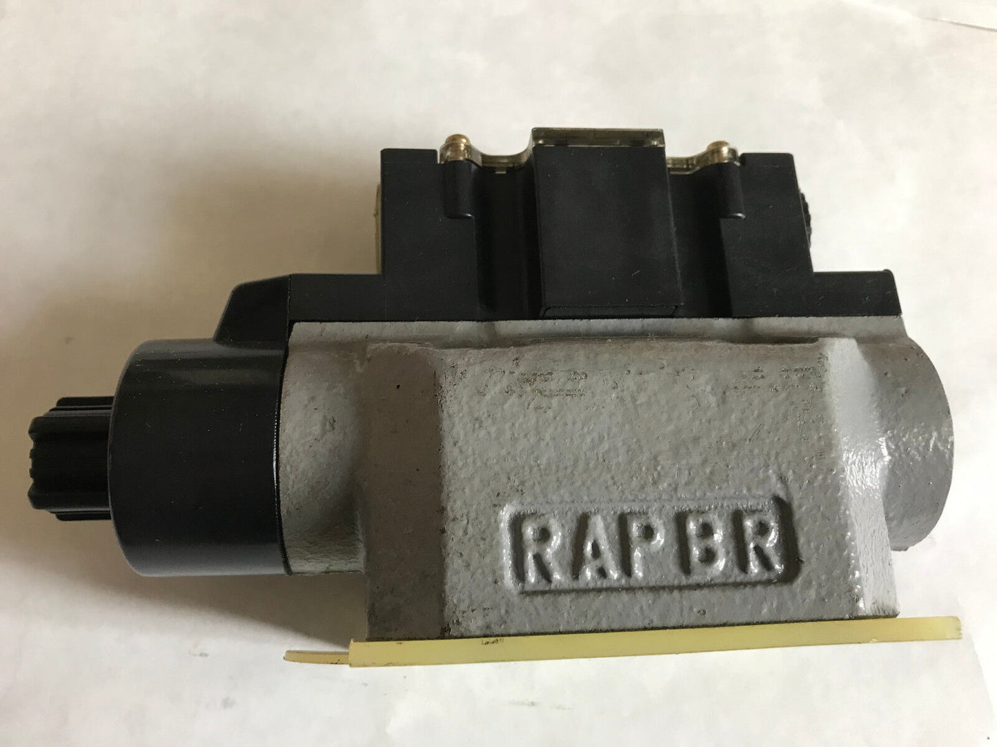 Toyooki Kogyo Hd3-2S-Bca-03A-Lya Hydraulic Solenoid Directional Valve 3E9190,Sr