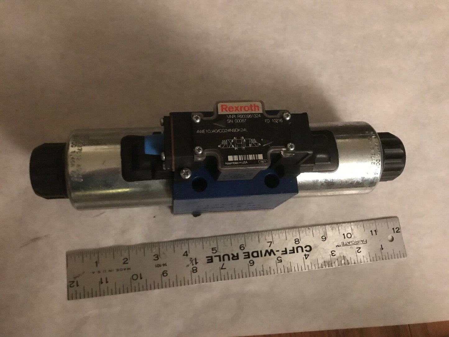 New Rexroth R900961324,Rexroth 4We 10 J40/Cg24n9dk24l,24 Vdc Hydraulic Valve,Te