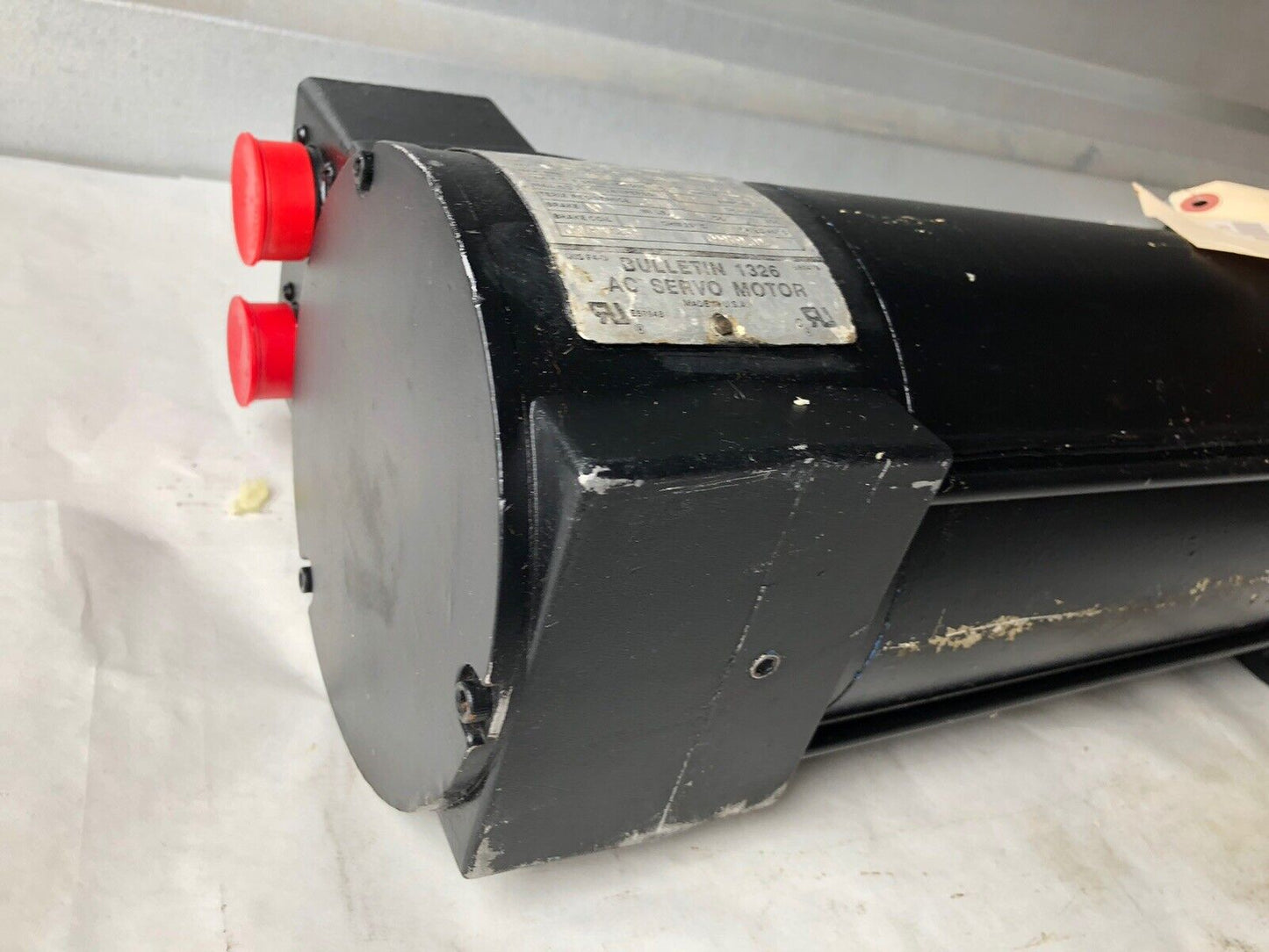 Allen Bradley 1326Ab-B2e-11-3396C,1326 Ac Servo Motor,230V,3Ph 126874 1326,Aq