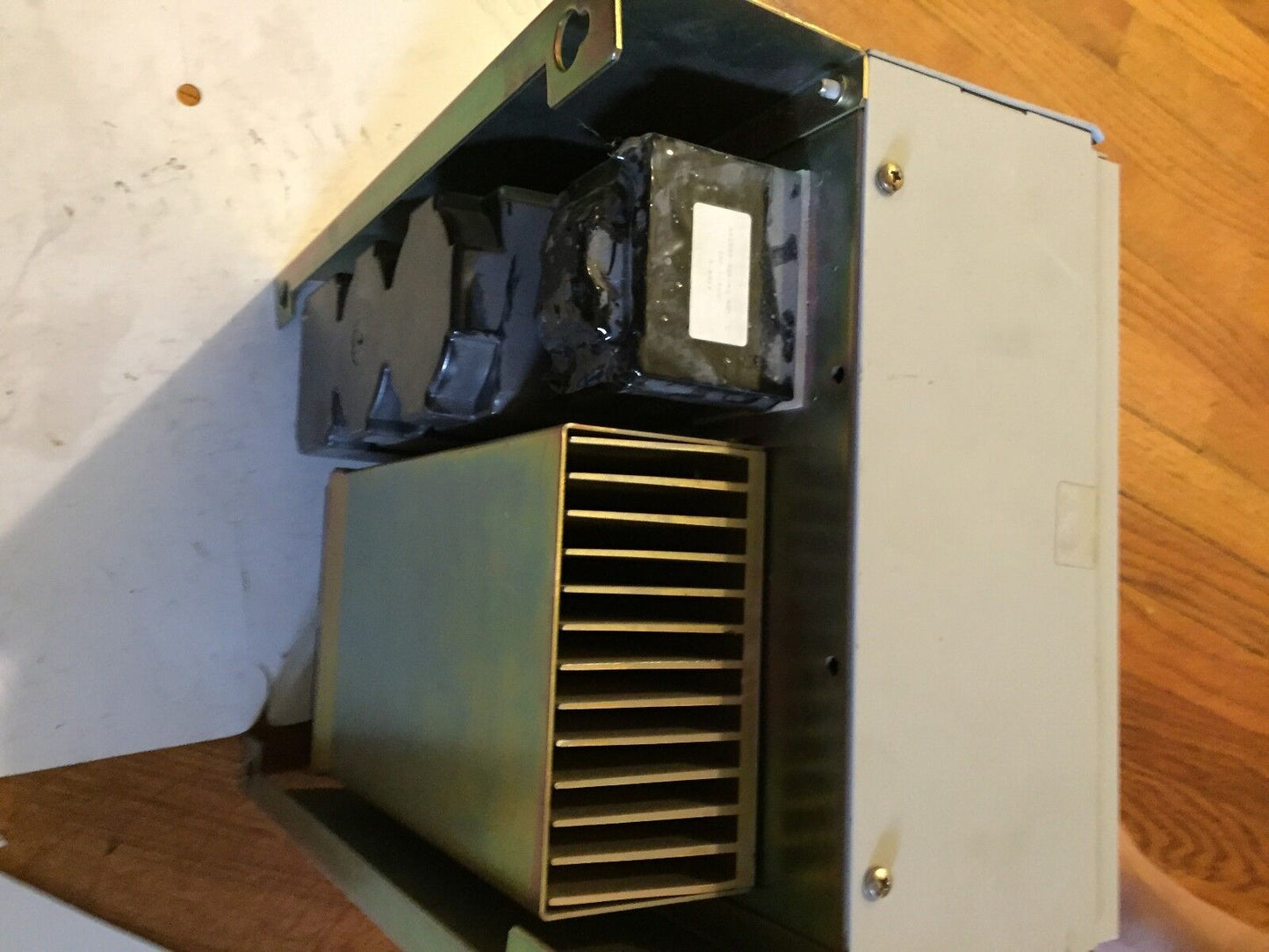 Allen Bradley 1336S-Brf100-Aa-En4-Hap-L5,1336S-Brf100,1336S-En4,1336-L4 5Vdc,Fa