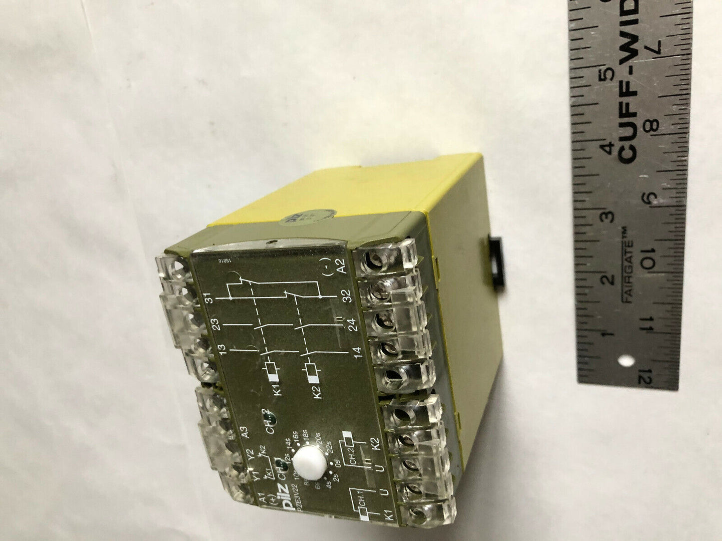 Pilz Pnoz Pze 3 V22,474200 , Pze3v22 24 V Dc Safety Relay,Sj