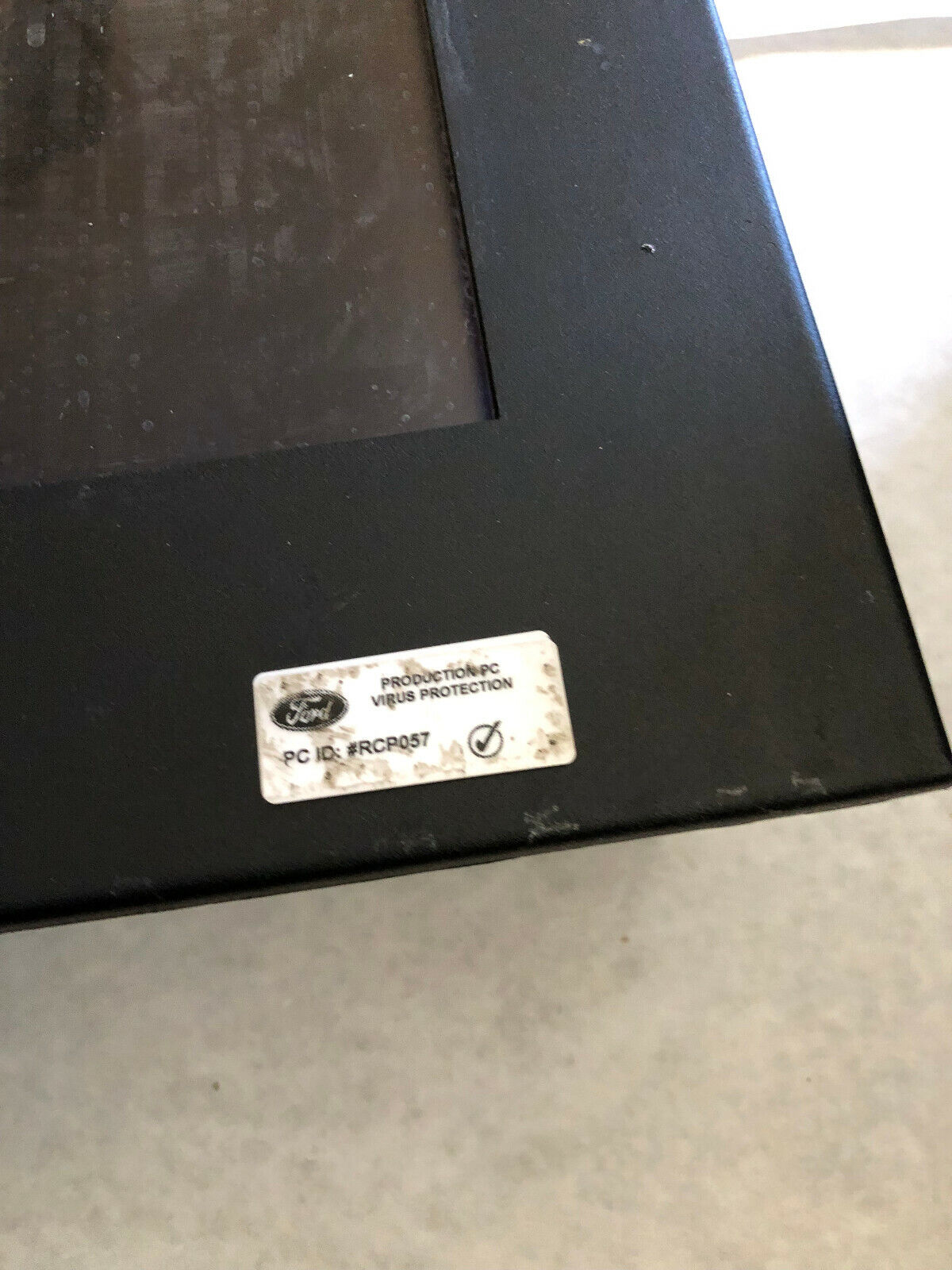 Vartech Vt213p Operator Interface (No Power One For Parts & Repair Only),Bk