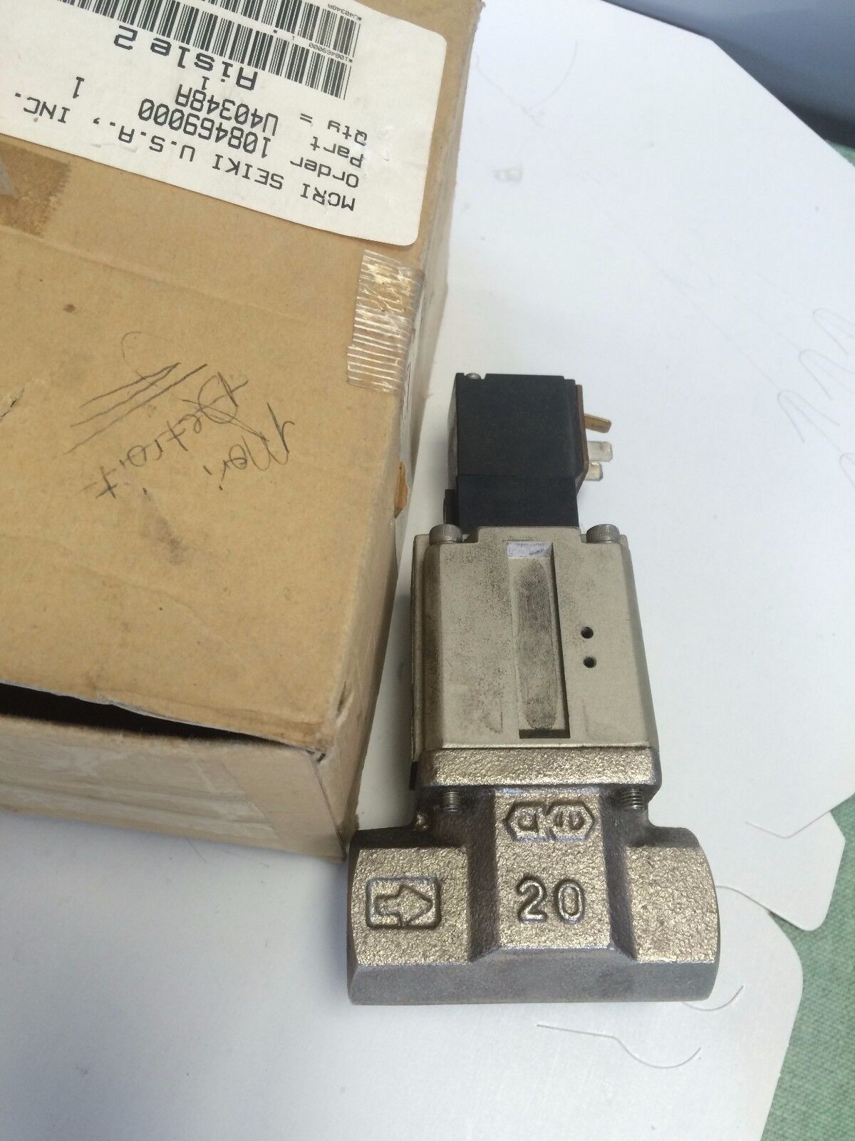 Ckd Cvs2-20Ax384 Corp Pneumatic Valve 0-1Mpa 100V 50/60Hz,Cy