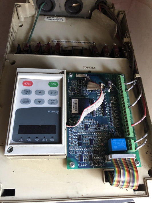 Delta Vfd110a43a Drive,3Ph,3811083702,15 Hp, 380-480V (No Front Cover),Tb