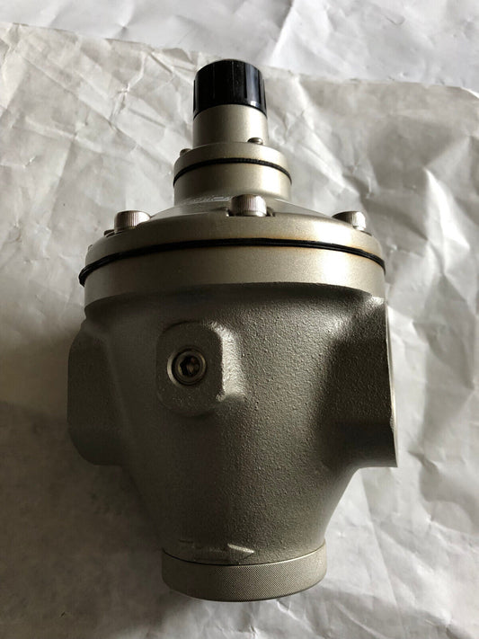 New 1-1/2"  Smc Ear825-F14 Air Pilot Regulator,Sl