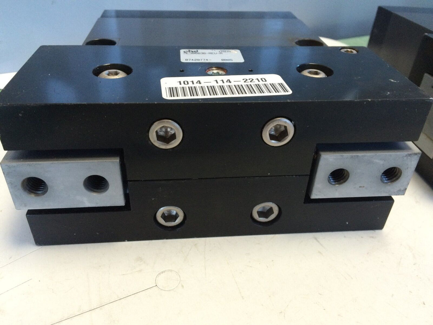Phd Ml306636-Rev-A Pneumatic Parallel Gripper 07429774 0805,Ml306636 Reu A,By