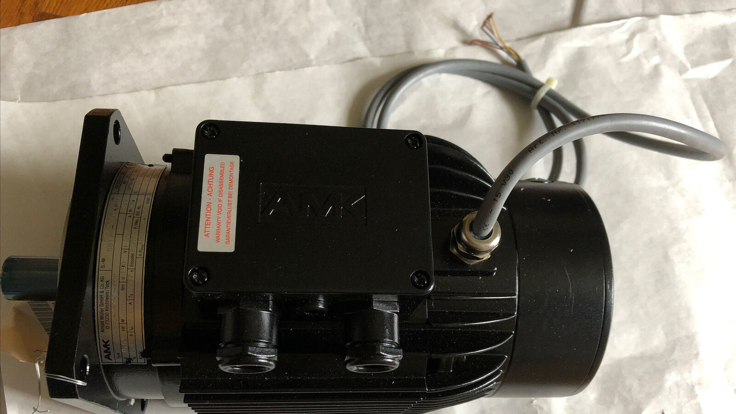 New Amk Dvsa13-7-4-4-Db0 Servo Motor,.63Kw,3500Rpm,Amk Dvsa13-7-4-4-Dbo Motor,Bs
