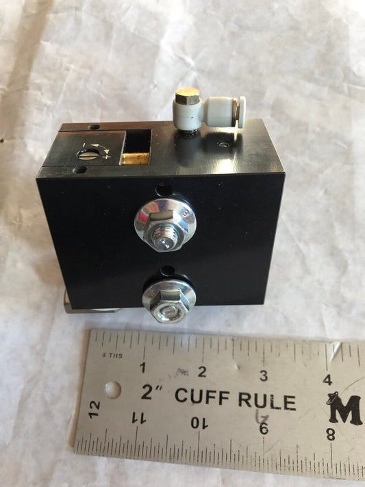 New Rexroth 3842547785,Rexroth 3-842-547-785 Mounting Bracket Gripper Valve,Ay