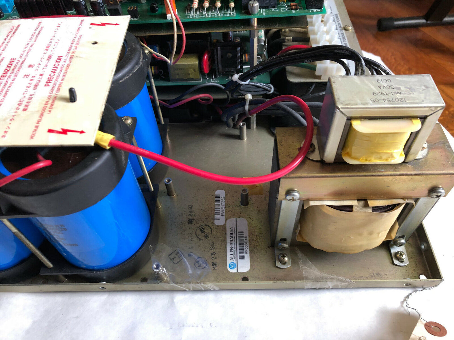 Allen Bradley 1336-B030-Eof,1336-B030-E0f 3-Phase Ac Drive,(Plastc Fan Damage,Ew
