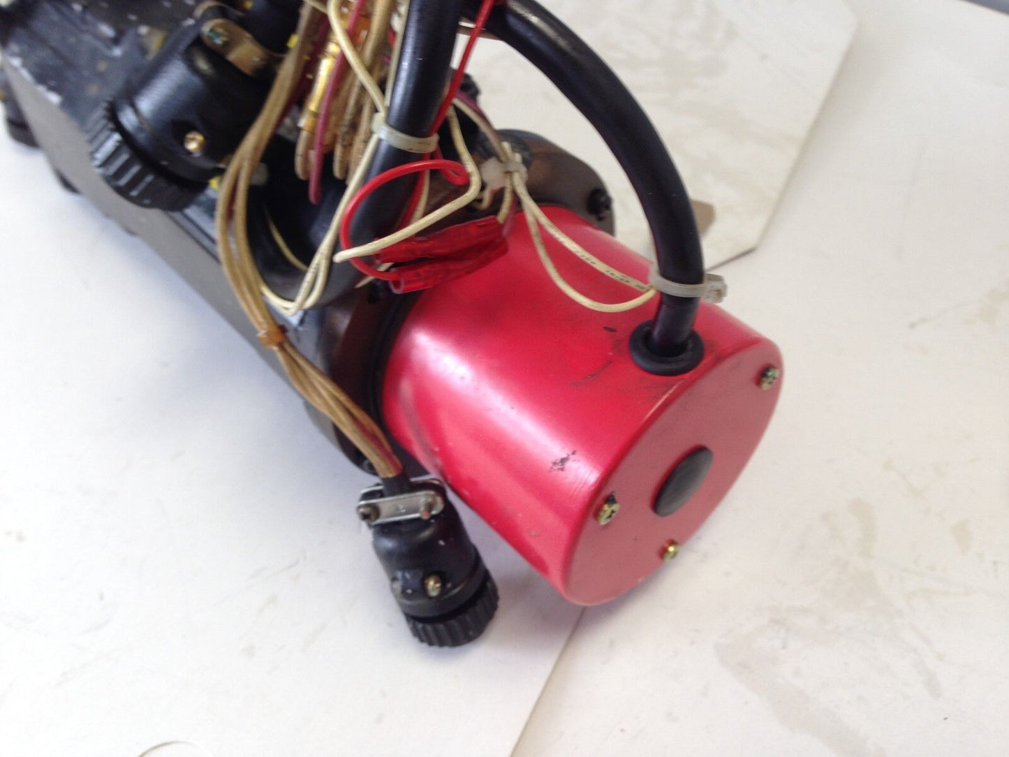 Fanuc A06b-0522-B351-R Ac Servo Motor,  90 Vdc, 2000 Rpm,3Ph,Fanuc 1-0,1-O, Bk