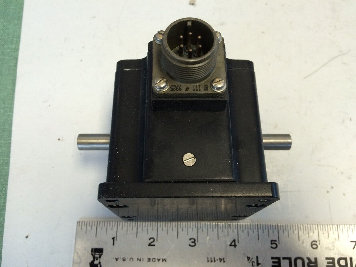 New Stegman Hd32 1 5E,0300,6-111443-0300 Rotary Encoder,Shaft Diameter 3/8",Ew