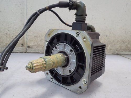 Yaskawa Electric Sgmd-40Awa0yr12 Ac Servo Motor 4000W 2000Rpm 22.8A,Bs