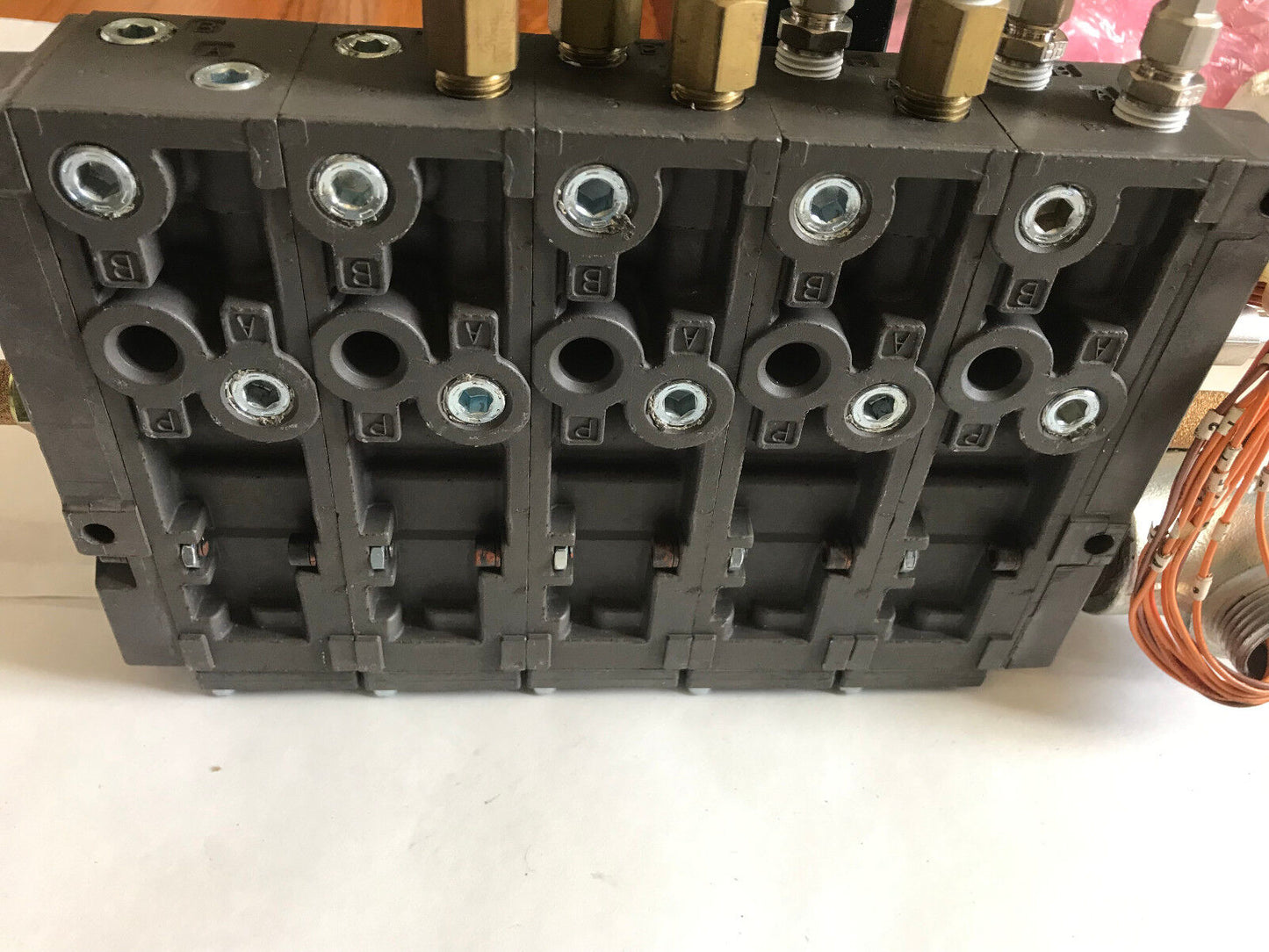 Numatics 0889-09Wg Valve 22-E-6Ab Flexiblok 225-285B Assembly,082Sa415m015s,Si