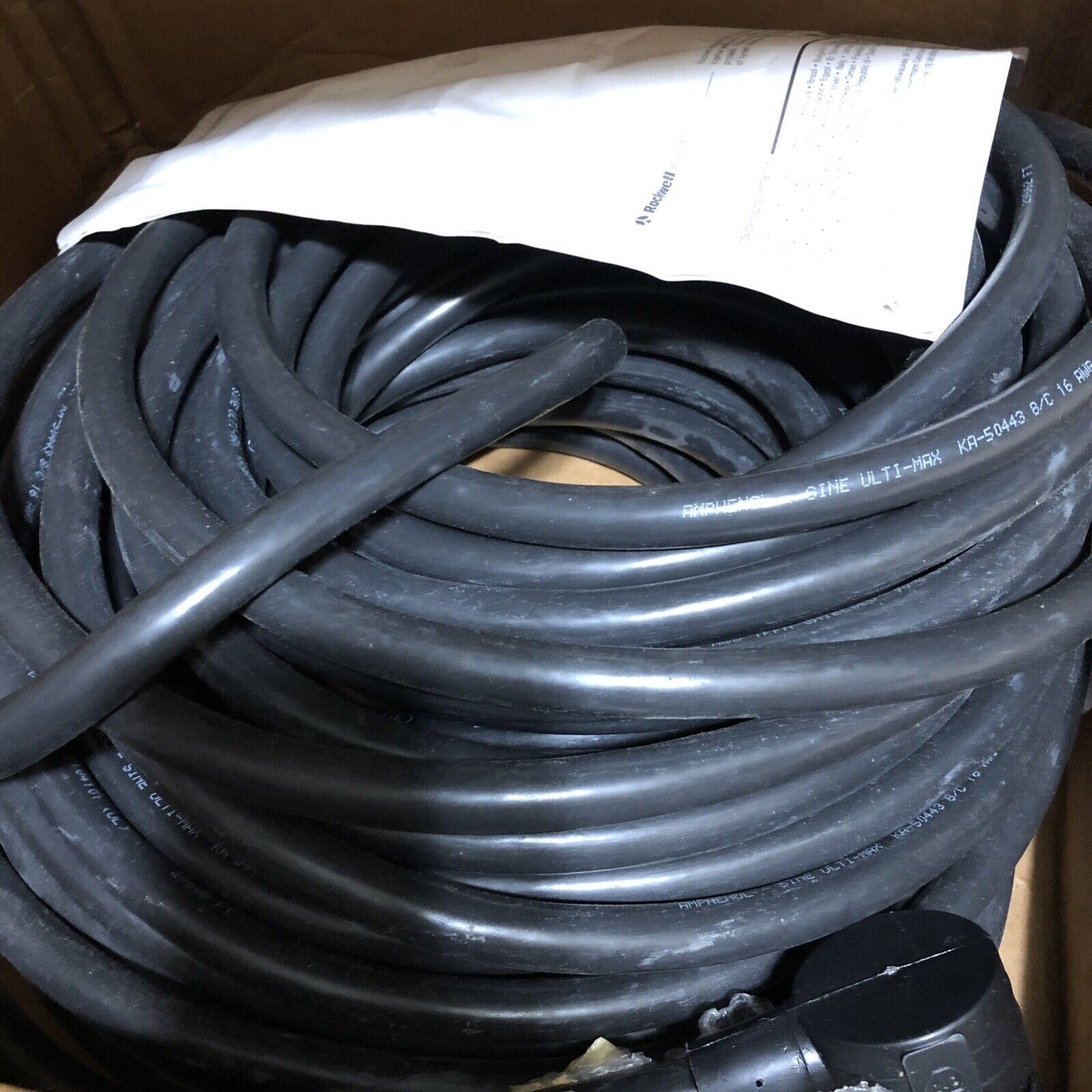 New Allen-Bradley Cable,Mtr Pwr,Rt Angle,Back Exit,30M A-B 1326-Cpb1-Rb-030,Bd