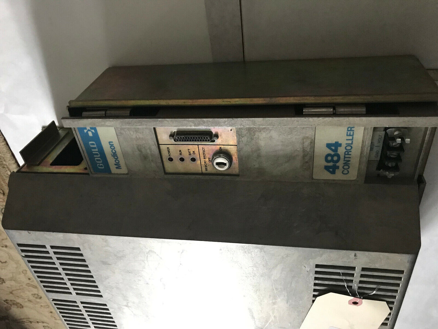 Gould C484-065,0484-065 Modicon Controller 110V,G484-065,484 Controller,Eu