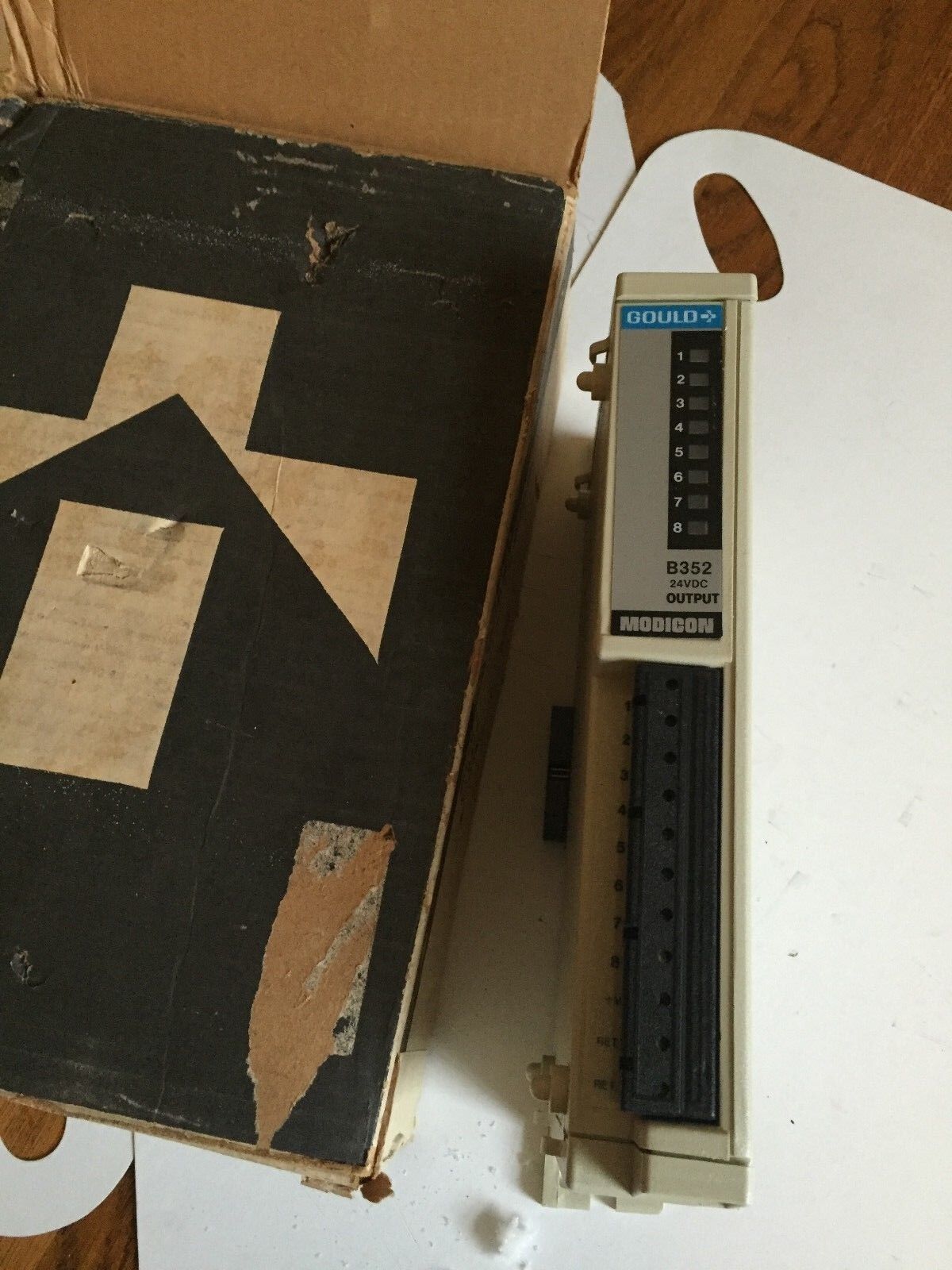 New Gould As-B352-001 Output Module B352 24Vdc Output,Modicon As B352 001 Ea,Ff