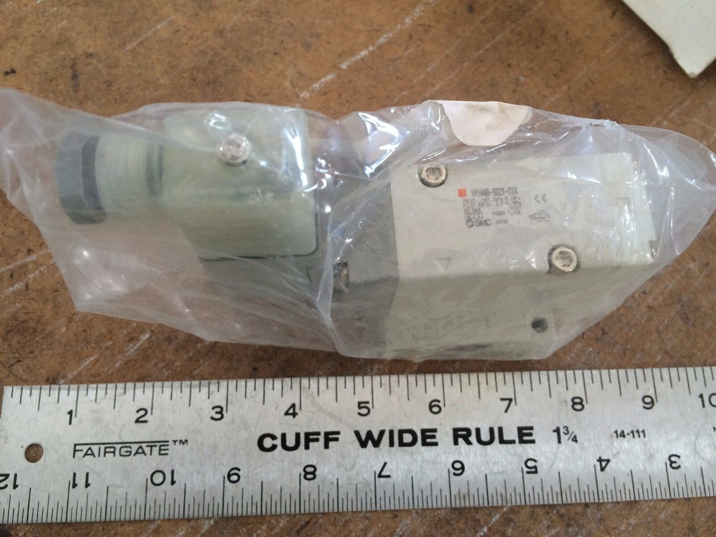 New Smc Vp544r-5Dz1-03A  Valve ,Cv