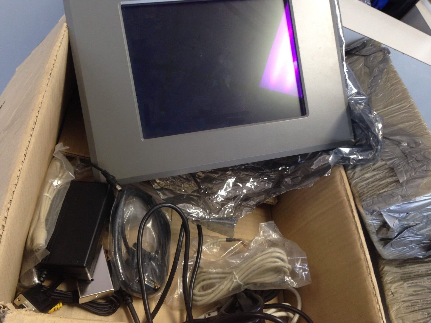 New Axiomtek P6120pg 12" Color Touchscreen Monitor,Operator Interface,Fc