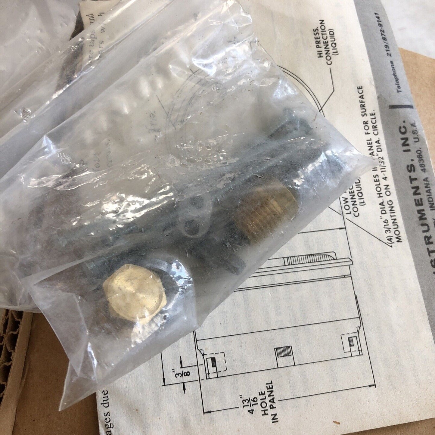 New Dwyer 4002,2”,En F579 7958 P 2  Capsuhelic Differential Pressure Gage,Eb