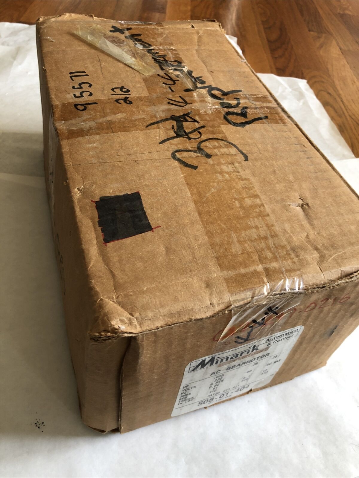 New Bison Minarik 508-01-402 Gear Motor Ac 230V .025Hp 0.82Amps,508 01 404,Bh
