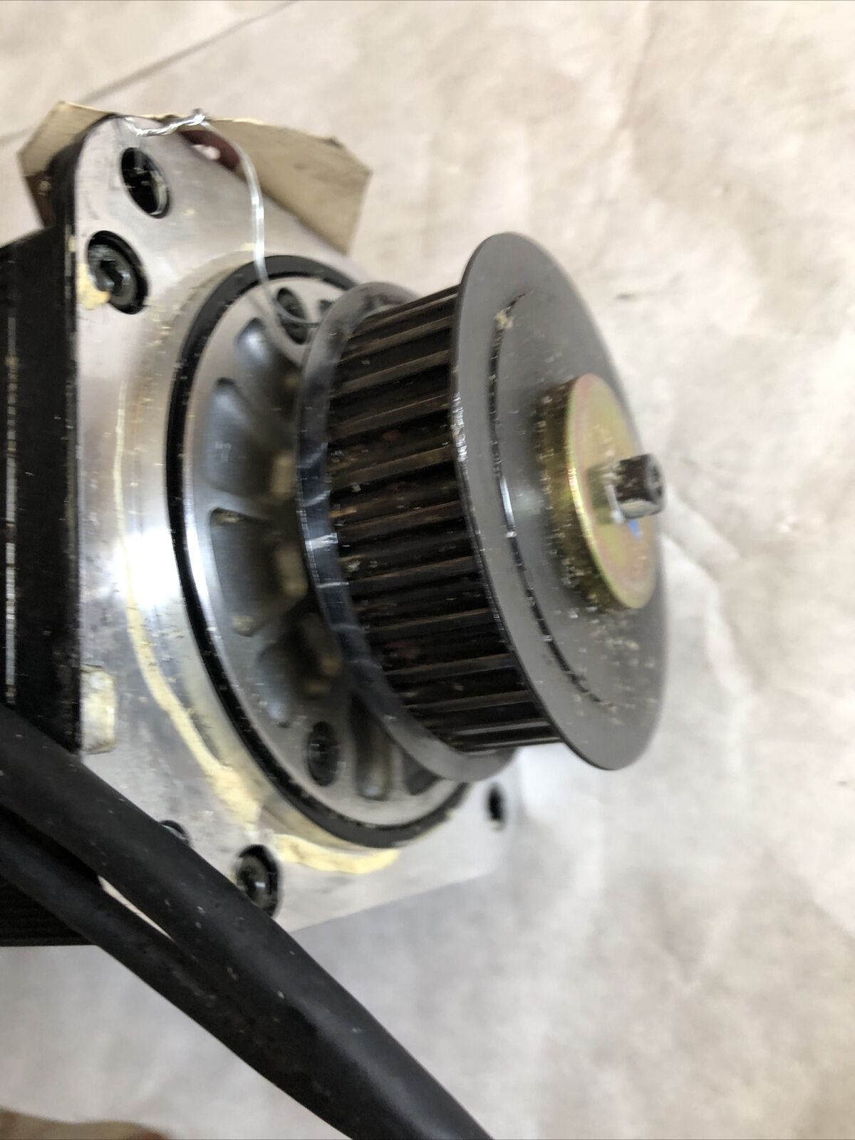 Yaskawa Electric Sgmgh-13A2a-Yr13 Ac Servo Motor,200V,1300 W, Rpm1500,Bi