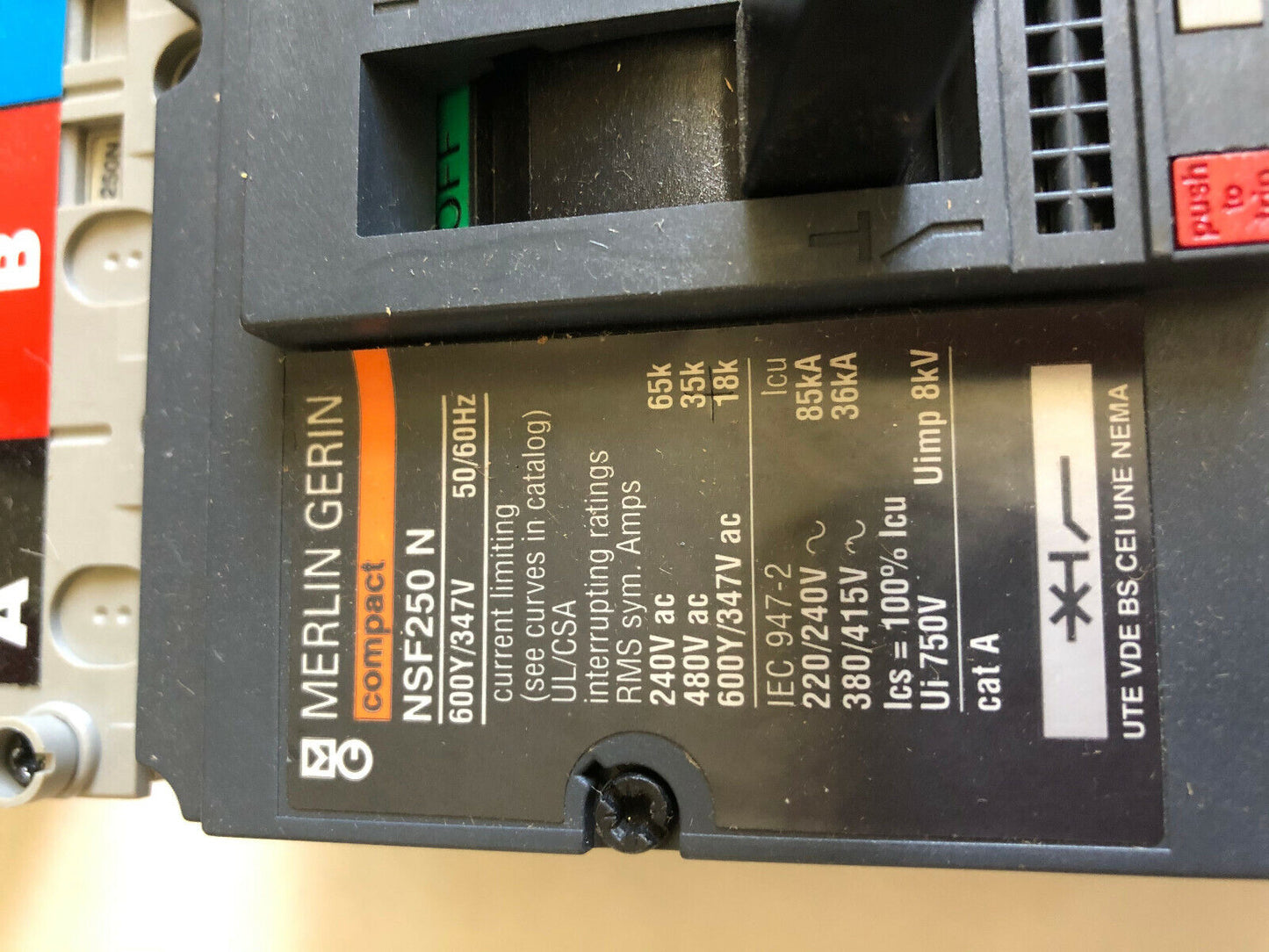 New Merlin Gerin Nfnf-36225-Aahj00,Nsf250 N Circuit Breaker 225Amp 600Y/347V,Cn