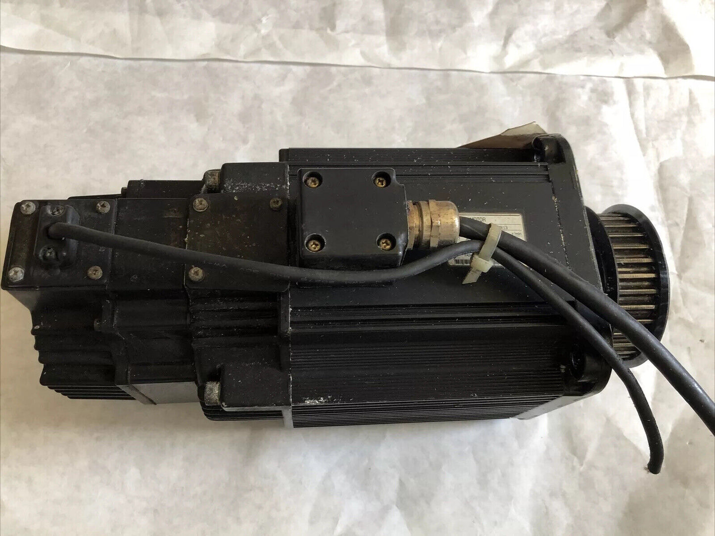 Yaskawa Electric Sgmgh-13A2a-Yr13 Ac Servo Motor,200V,1300 W, Rpm1500,Bi