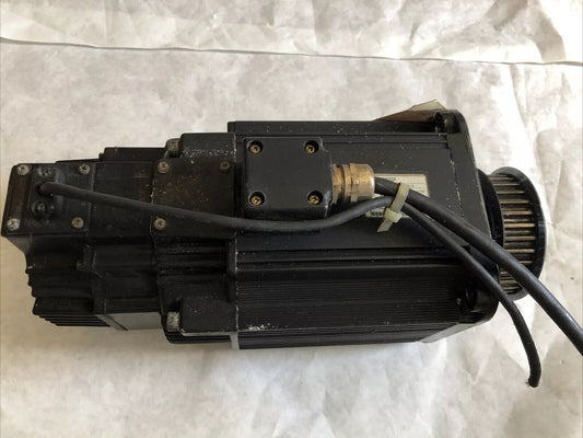Yaskawa Electric Sgmgh-13A2a-Yr13 Ac Servo Motor,200V,1300 W, Rpm1500,Bi