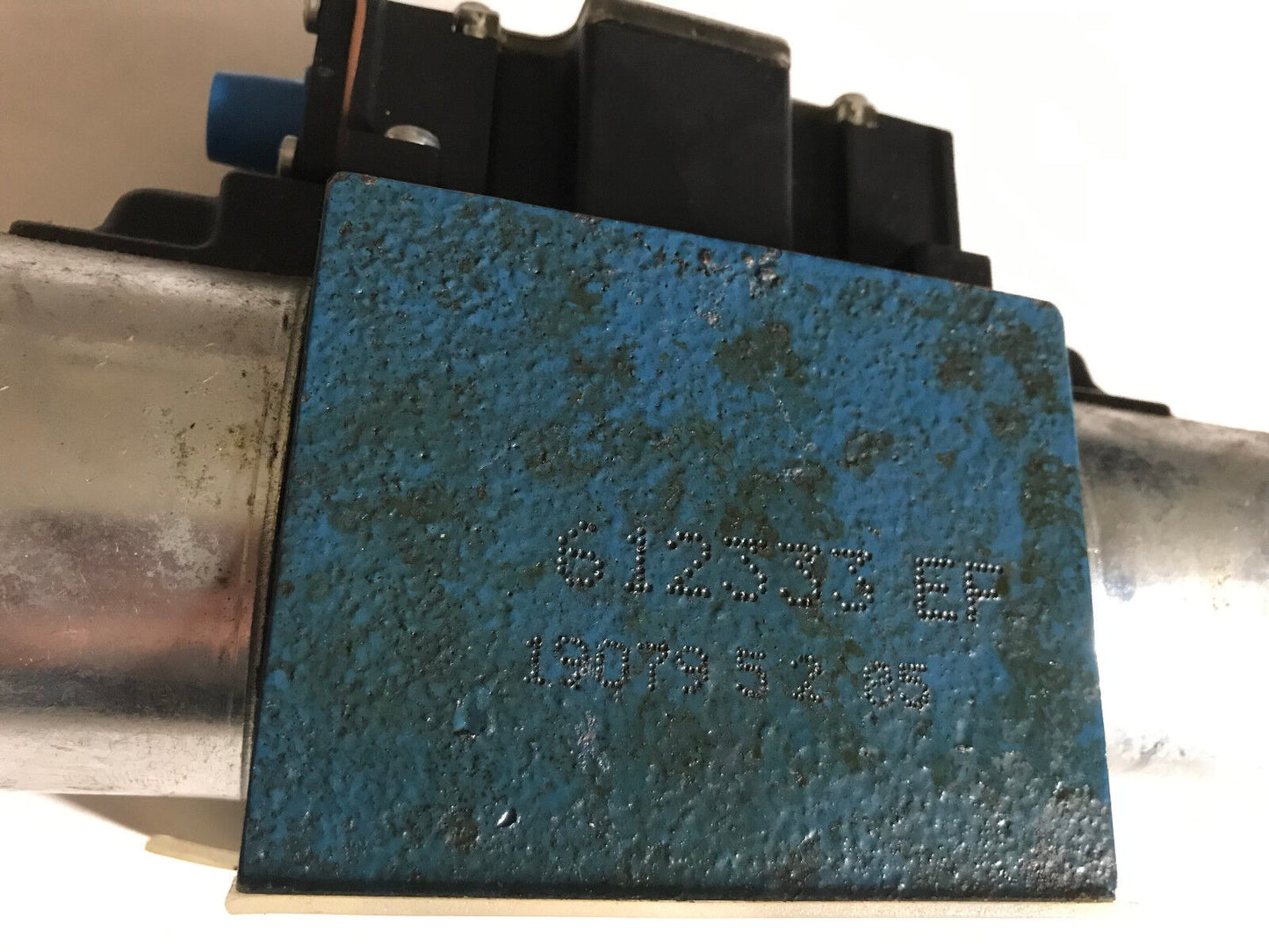 New Rexroth R900961324,Rexroth 4We 10 J40/Cg24n9dk24l,24 Vdc Hydraulic Valve,Te