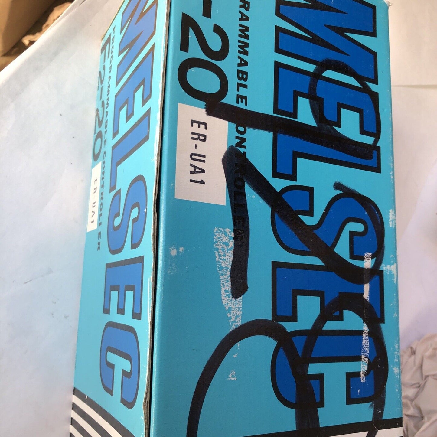 New  F2-20Er-Ua1 Mitsubishi Programmable Controller Melsec F2-20E,Fl,Fb