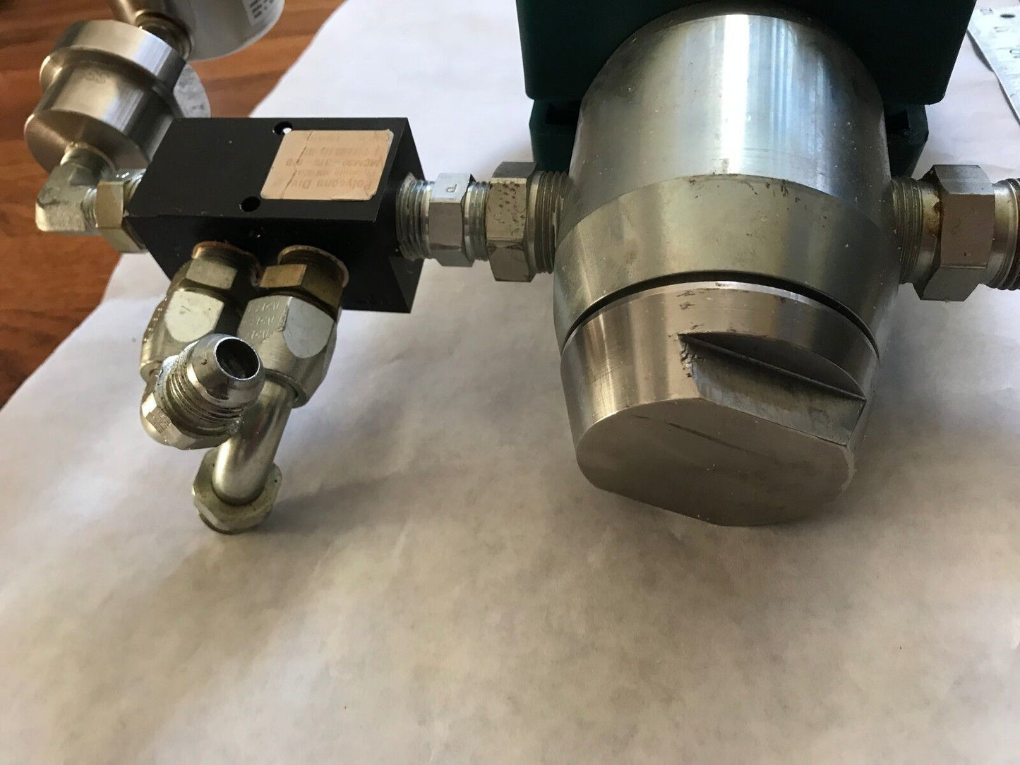 Graco 915587 Air Diaphragm Regualtor H08b,3000Psi,316L Ss,Mcm3037502b,Aw