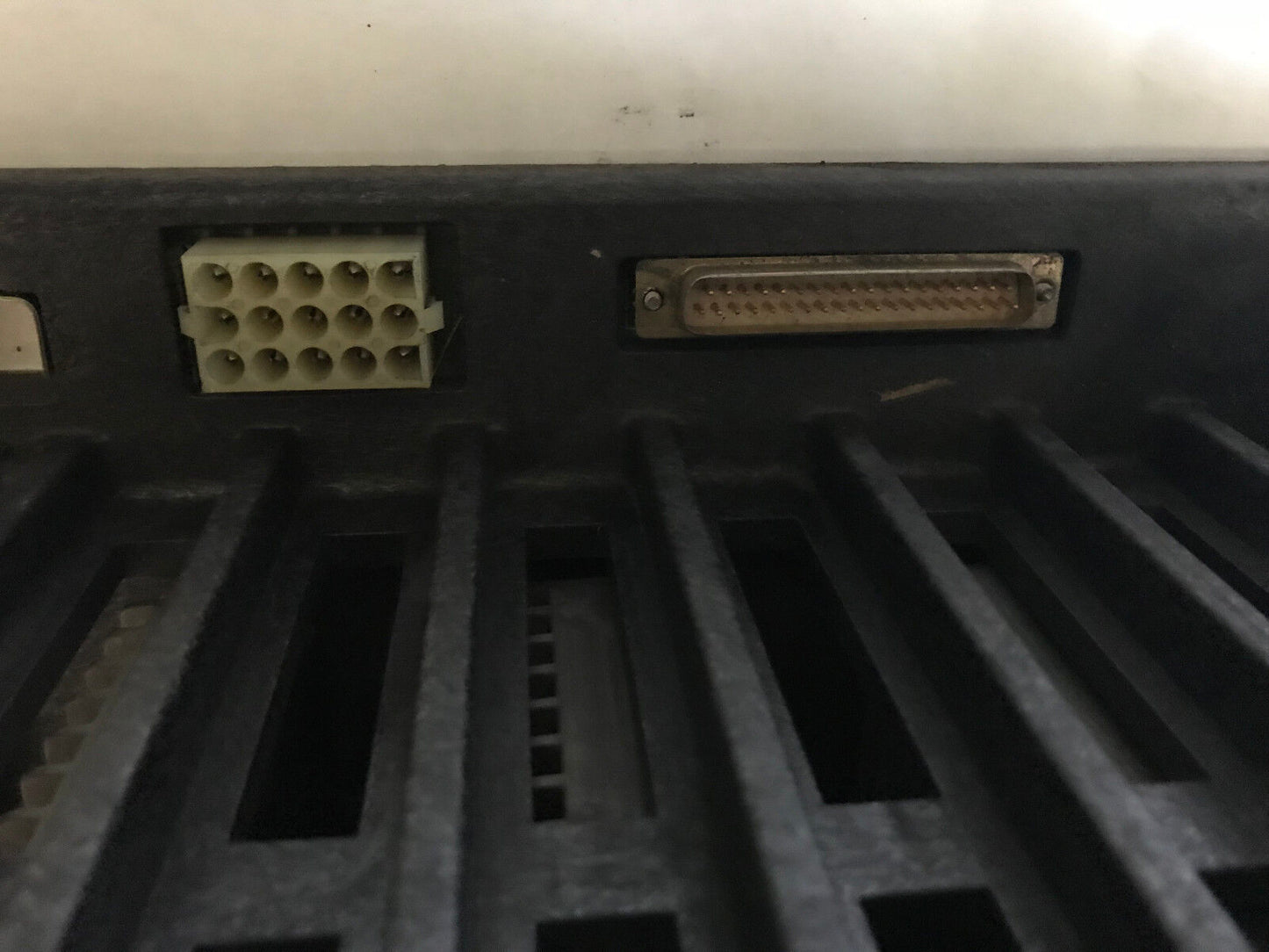 Gould As-H819-100 Modicon Plc Expansion Chassis & 7 I/O Modules B804,B827,Ae