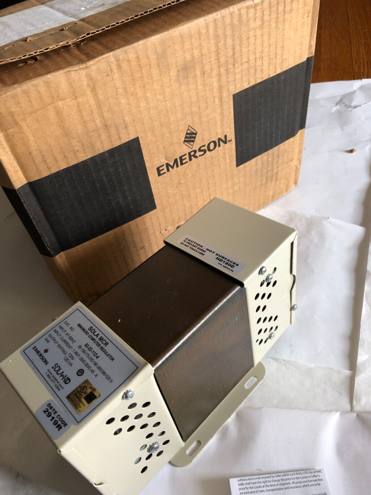 New Emerson Sola Hd 63-23-112-4 Constant Voltage Power Conditioner,63231124,Az