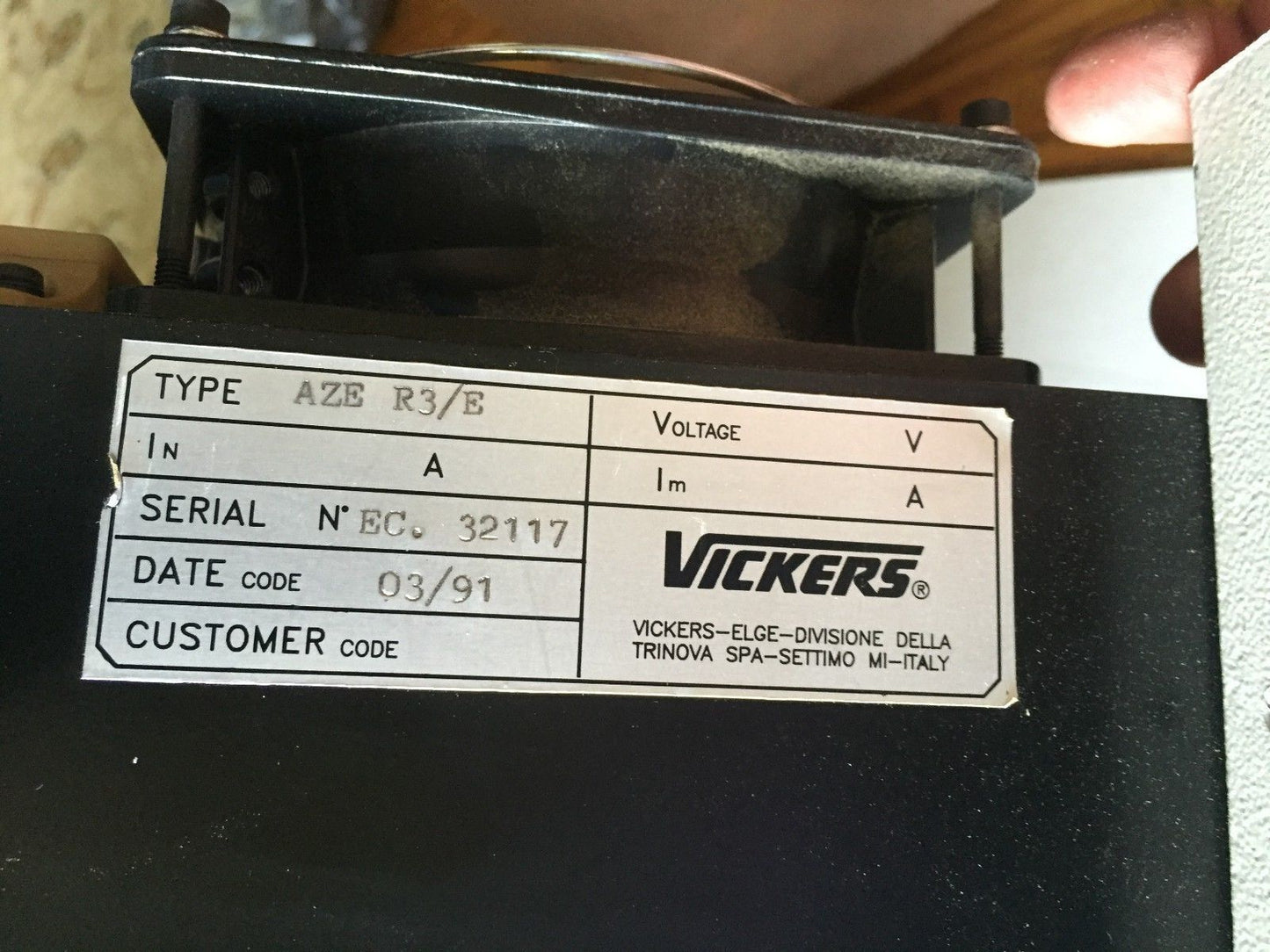 Vickers Aze R3/E,El.Ge Aze-Cc4q,P.N.Be600,120.04.32B Servo Drive,Aze-Cc4q,Bk