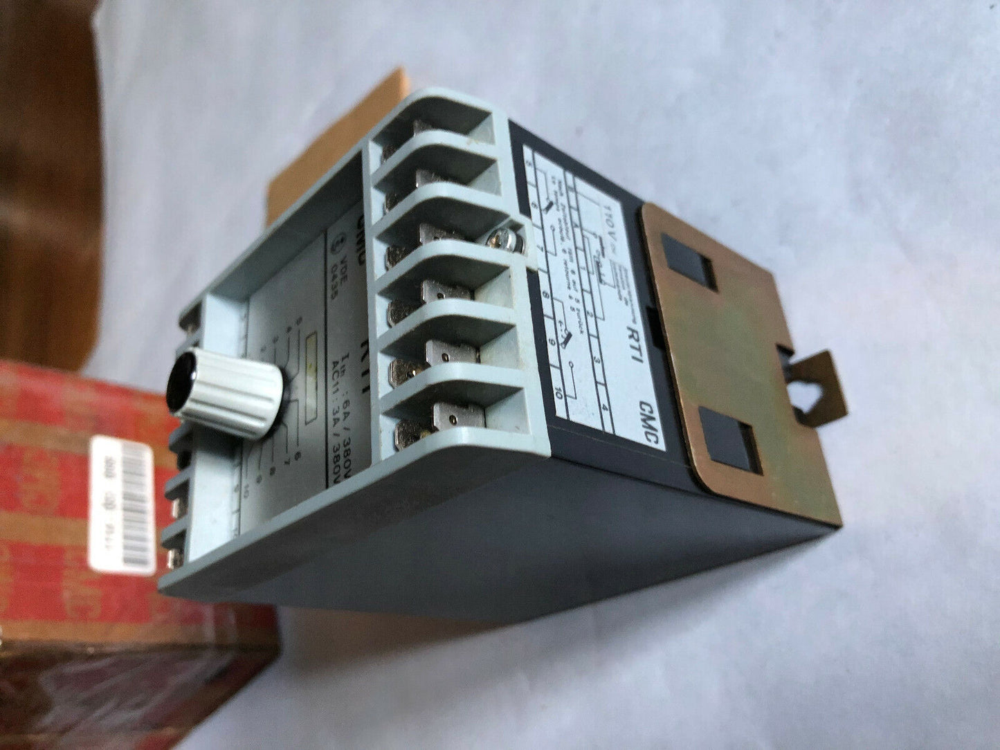 New Cmc Rti Relay Timer Vde 0435, 110Vac, 6A/380Vac, 0.3-10S,Si