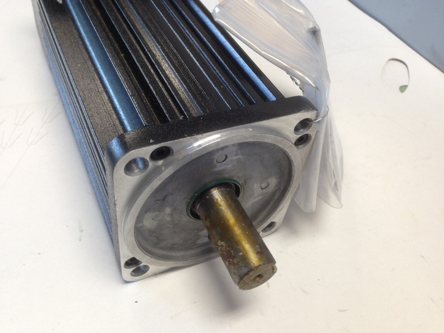 New Kollmorgen B-404-C-31 Goldline Ac Servo Motor, 230 Vac, 5000 Rpm,Th