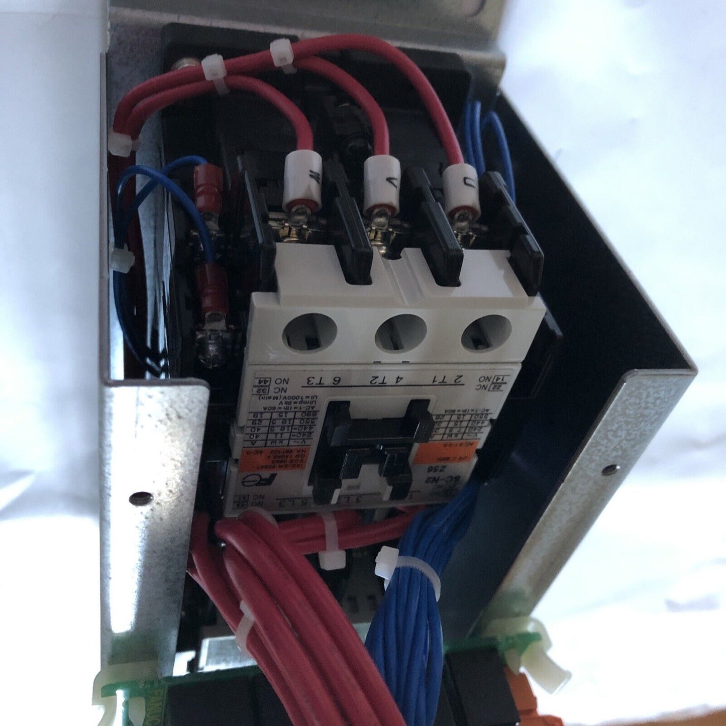 New Fanuc A05b-2502-C400 E Stop Unit, Fanuc A20b-1008-0740/03B,Ej