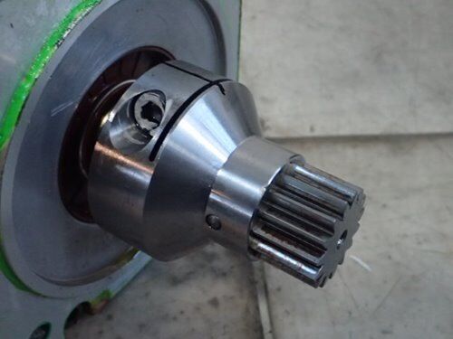 Moog C2900389 Ac Servo Motor,Comau 82309040, 325Vac,Rpm 4000,Ap