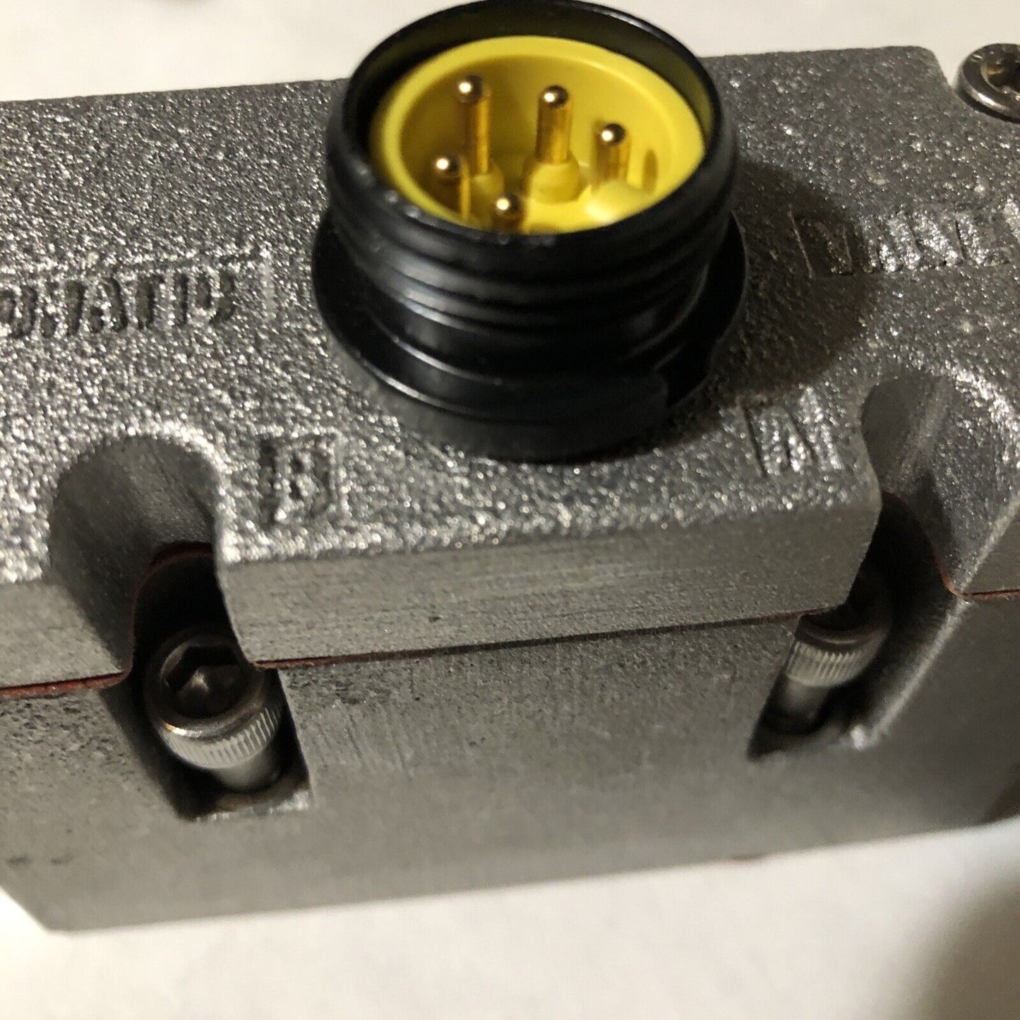 New Av   Automatic Valve 409B42s3s3-Aa4, A7201-Aa 7201-9Aa,Fe