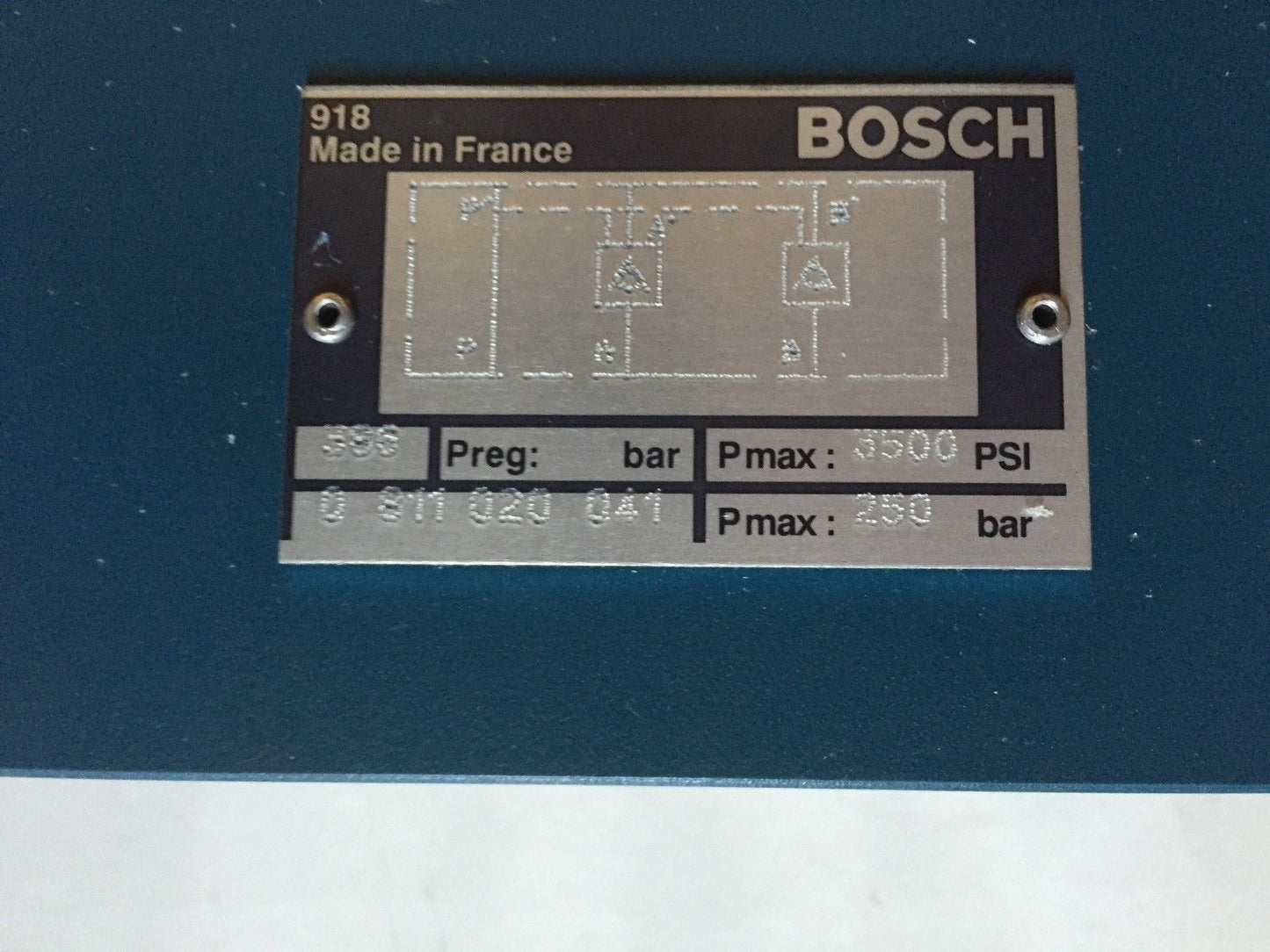New Bosch 0 811 020 041 Hydraulic Valve, 3500Psi Max,0811020041,Ea