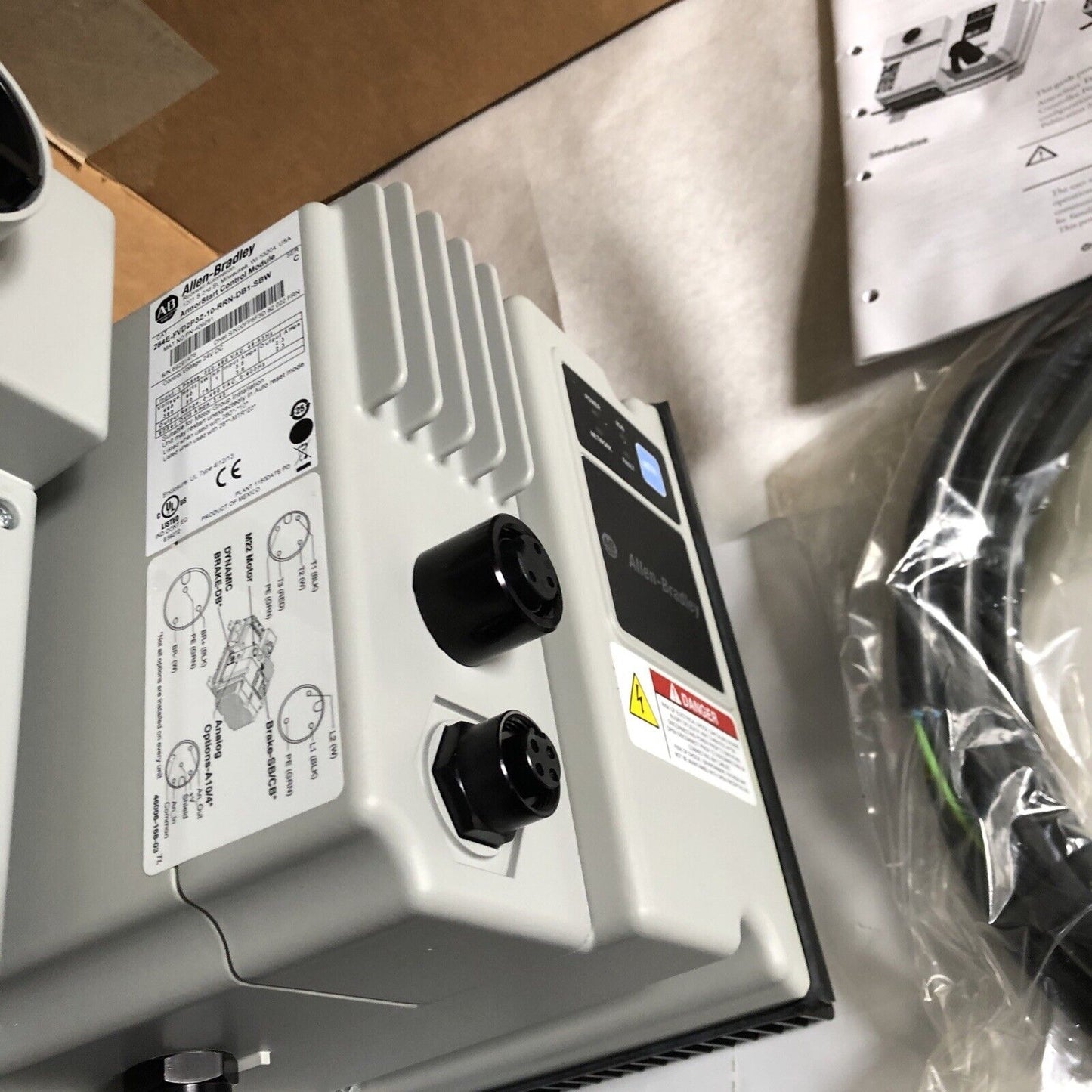 New Allen Bradley 284E-Fvd2p3z-10-Rrn-Db1-Sbw,280E-10-R Variable Drive,Br
