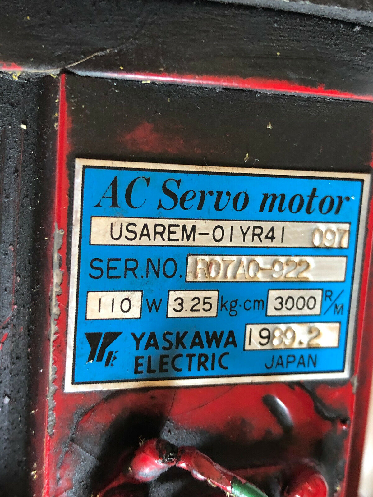 Yaskawa Electric Usarem-01Yr41 Ac Servo Motor,110 W,Rpm 3000,Usarem-Oiyr4i,Ee,Bf