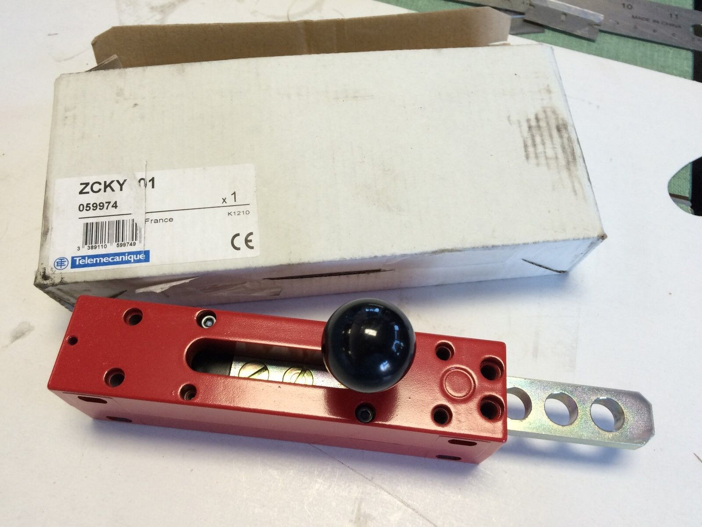New Telemecanique Actuating Operating Key Zck-Y101 Zcky101,Dj
