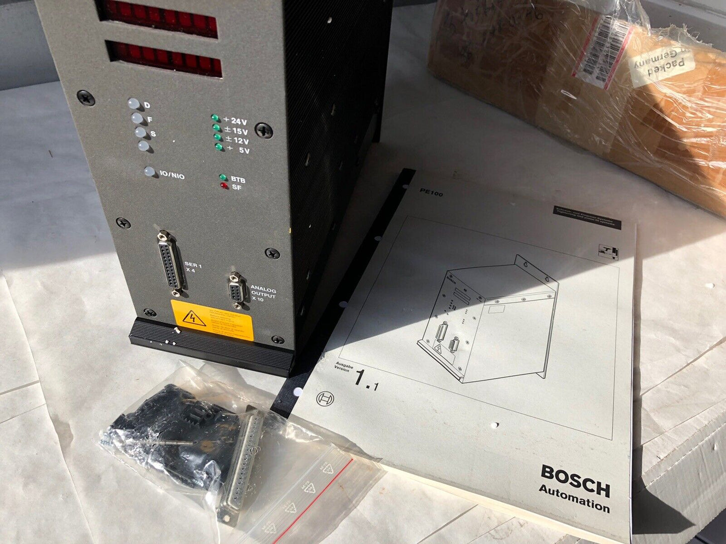 New Bosch 0 608 830 093,Pe 100 Analog Controller,110/220Vac,50/60Hz,0.3A,Av
