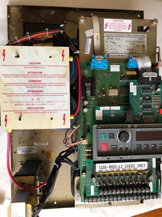 Allen Bradley 1336-B030-Eof,1336-B030-E0f 3-Phase Ac Drive,(Plastc Fan Damage,Ew