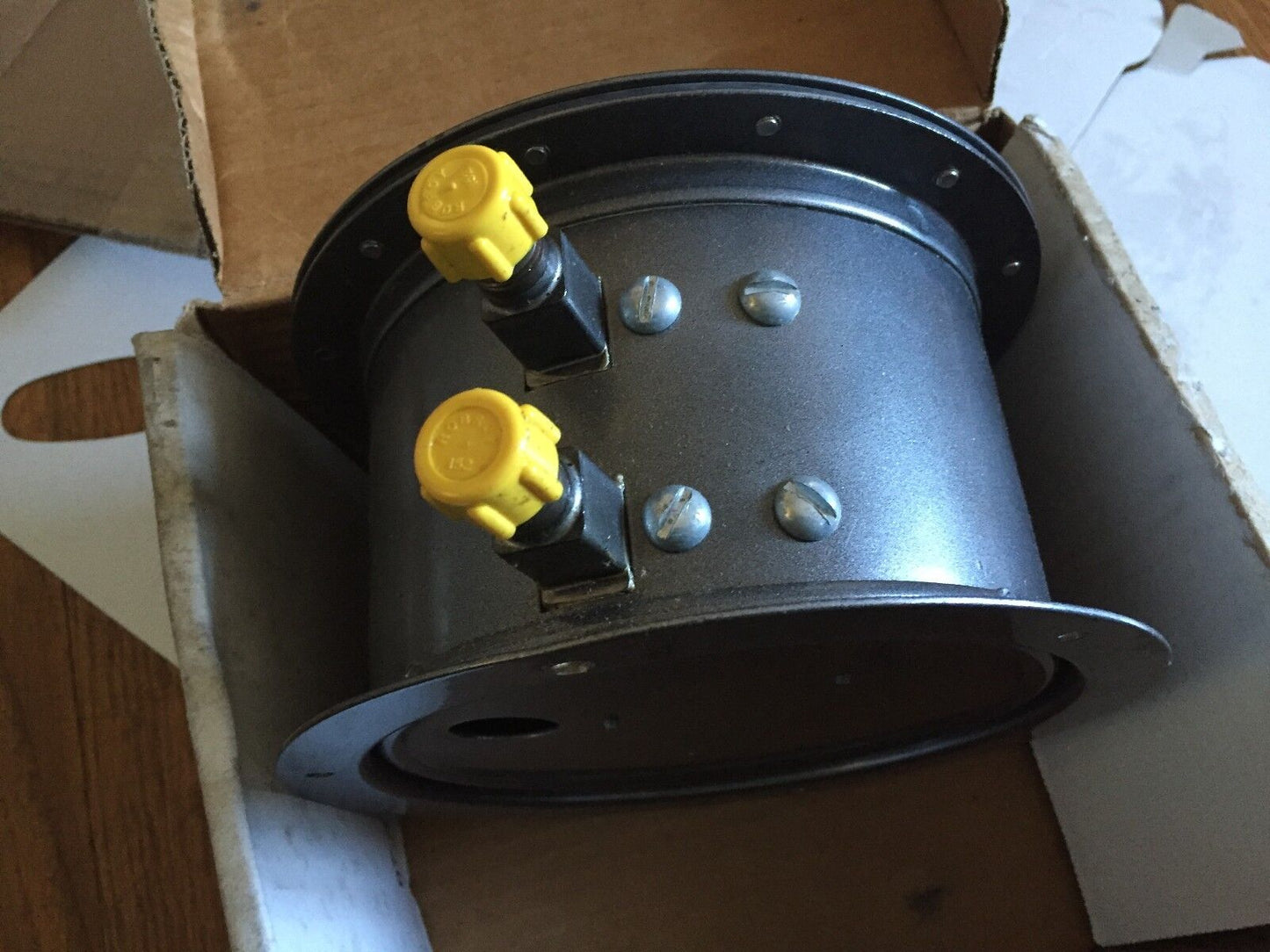 New Dwyer  Bbw-523-3-8S Pressure Switch Differential Dual Tubes,Bb